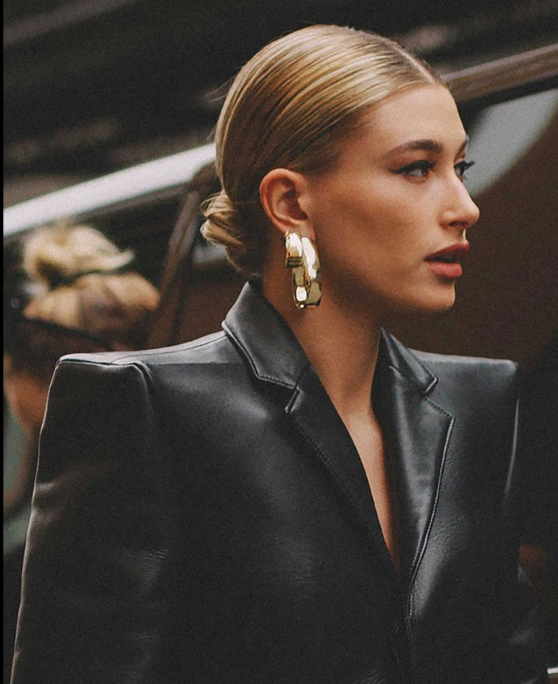 Tips on 3 simple hairstyles that can be styled in different ways and make everyday life more fun.