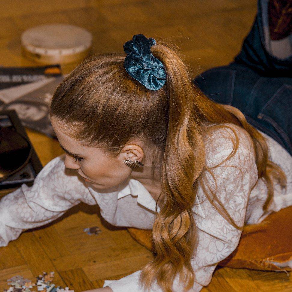Velvet Scrunchie - Ice Blue - Hermine Hold