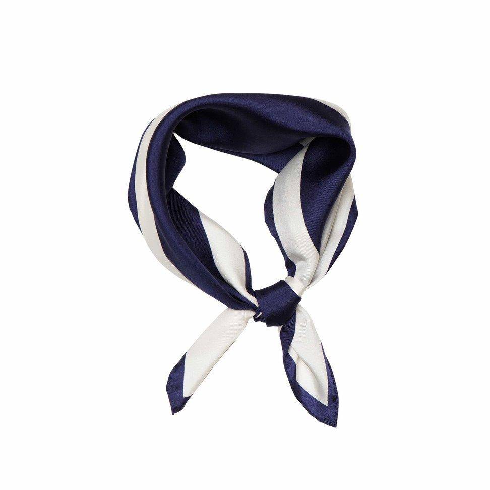 Scarves - Köp snygga Signature Silk Scarf - White & Blue billigt online ...